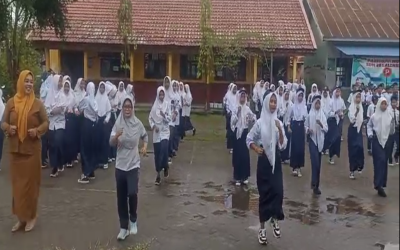 Siswa Baru Antusias Ikuti Kegiatan Senam Anak Indonesia Hebat